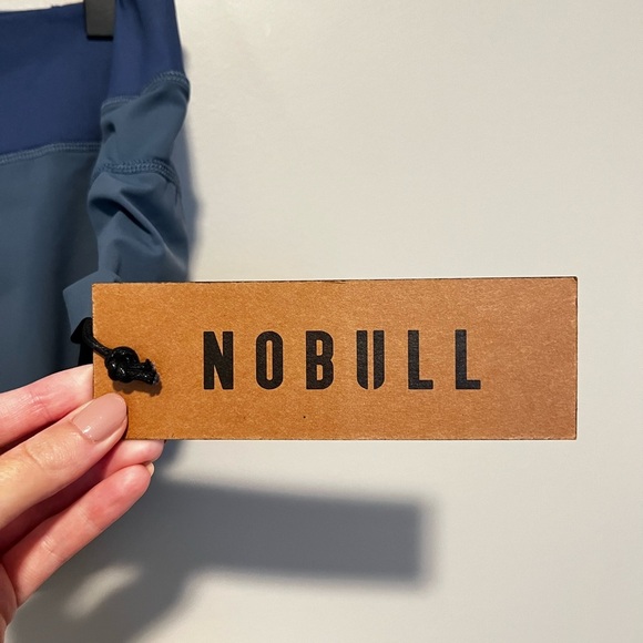 NWT NOBULL Women’s 2 in 1 Shorts Steel Blue Size Large 2.5” - Picture 5 of 7